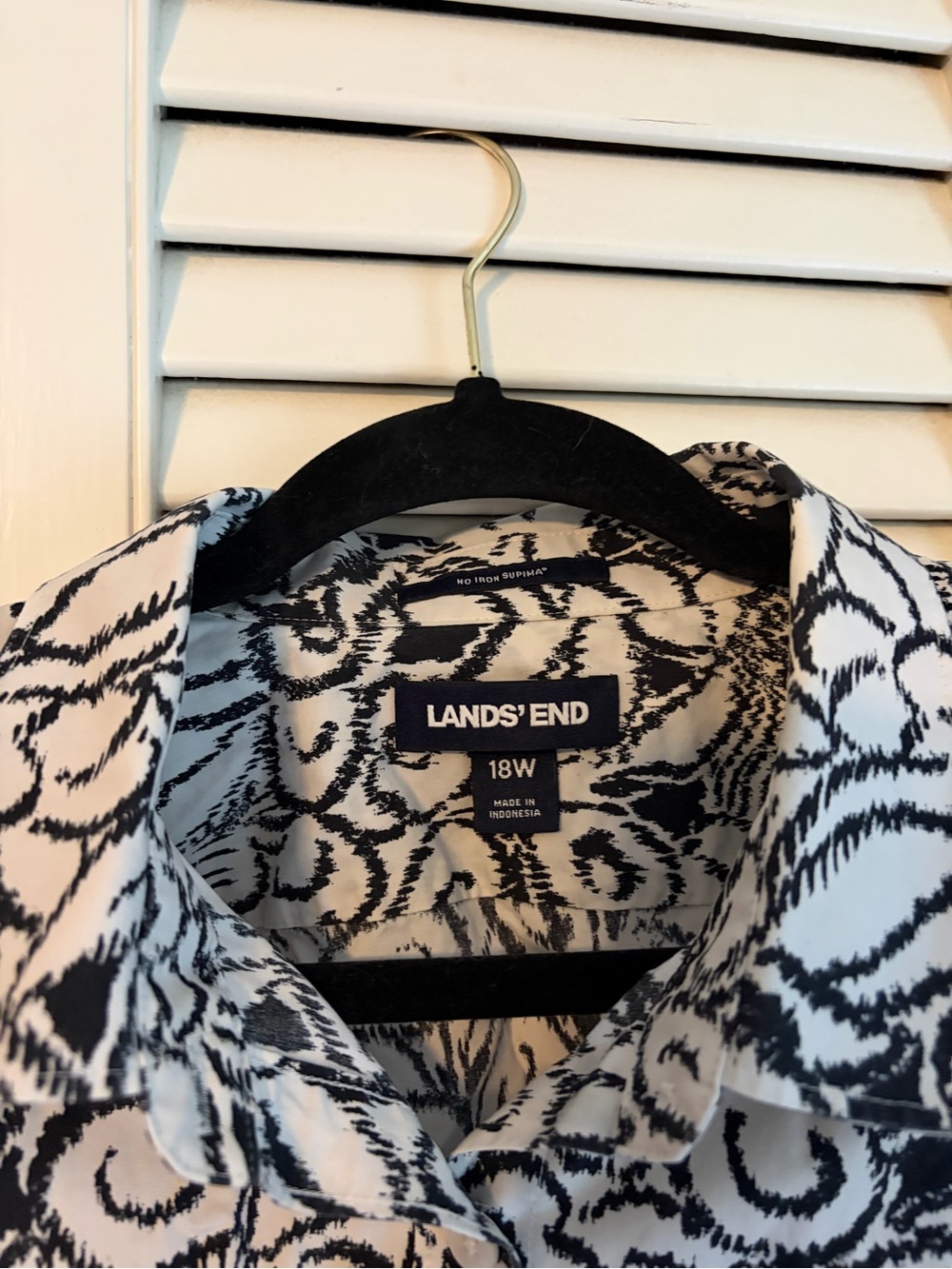 Lands' End Black and White Print Button-Down Shirt